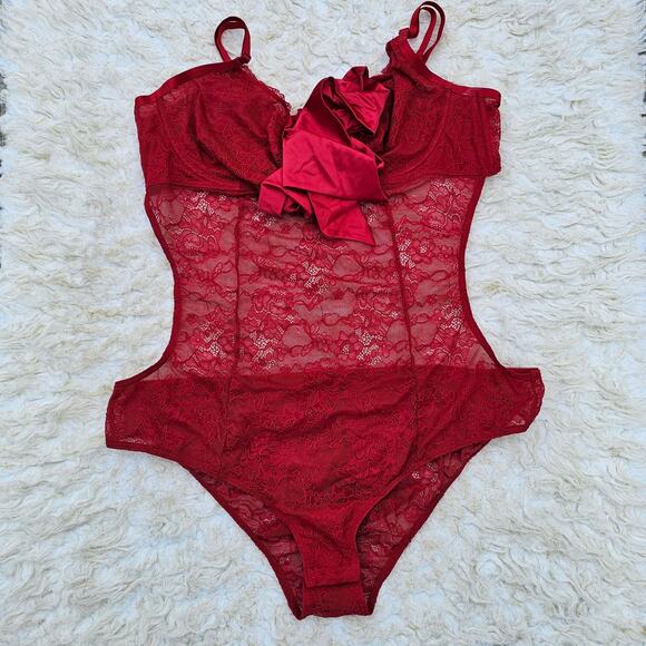 Red Lace Bodysuit Torrid Curve Plus Size 2x Stretch Underwire Negligee Sexy Bow - Picture 10 of 10